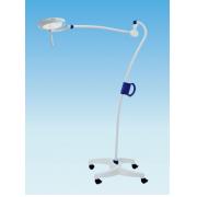 Mach LED 130 szabadon álló, 4-ágú görgős lábbal, lengőkaros