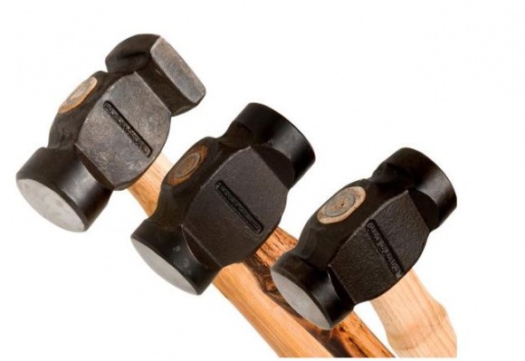 MUSTAD Alakító Kalapács 1100 g
